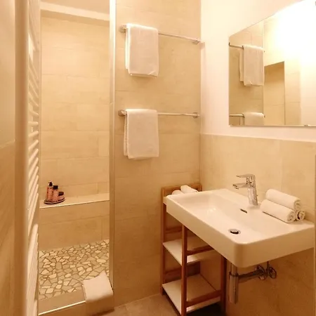 Haus Alpengluehen 埃尔瓦尔德