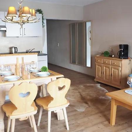 Haus Alpengluehen 公寓