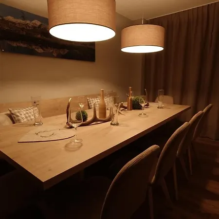 Haus Alpengluehen 公寓 *