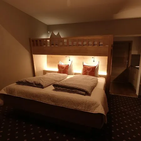 Haus Alpengluehen 埃尔瓦尔德