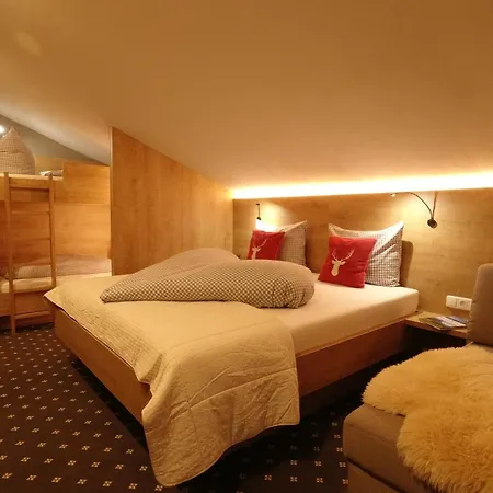 公寓 Haus Alpengluehen *