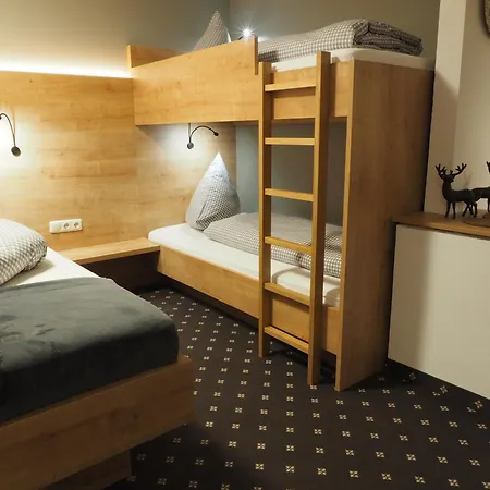 Haus Alpengluehen Apartmán *