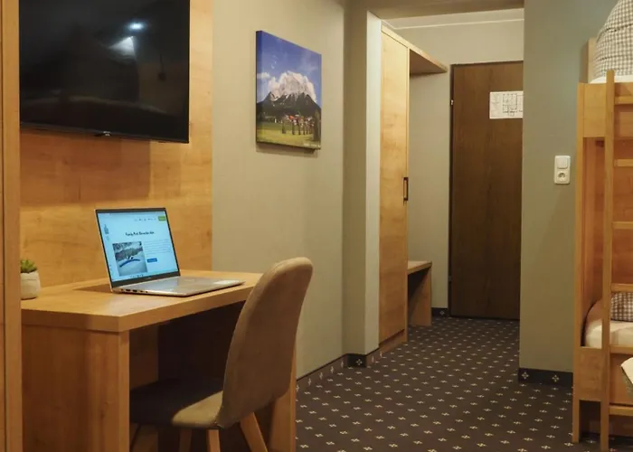 Haus Alpengluehen 公寓 埃尔瓦尔德