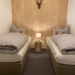 شقة Haus Alpengluehen