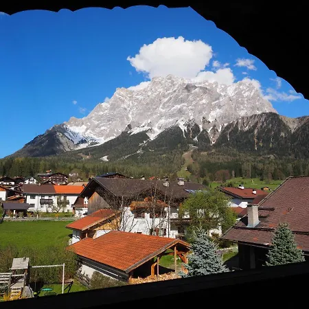 Haus Alpenglühen Ehrwald